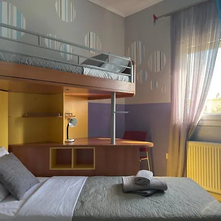 Апартамент Aura Living *